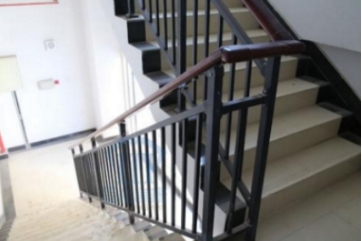 吉林锌钢楼梯扶手：赋予楼梯安全